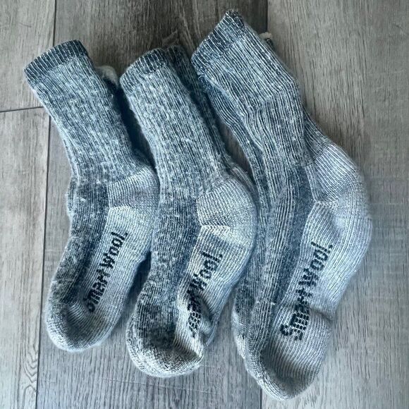 Smartwool 3 Pairs Crew Socks SAME SIZE Cushioned Classic Edition Hiking Warmth - Picture 1 of 3